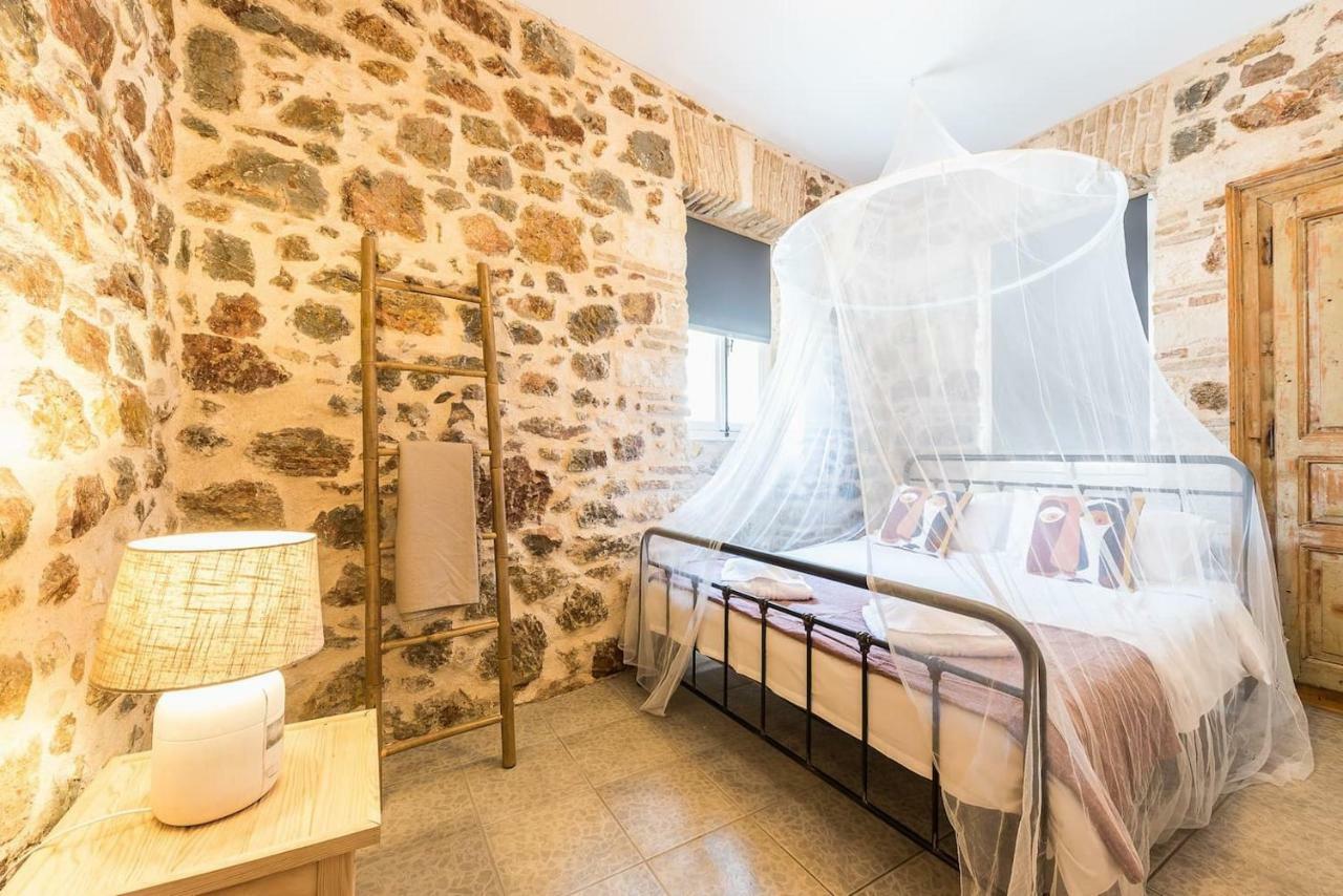 Apartamento Stone House Under Acropolis Atenas Exterior foto