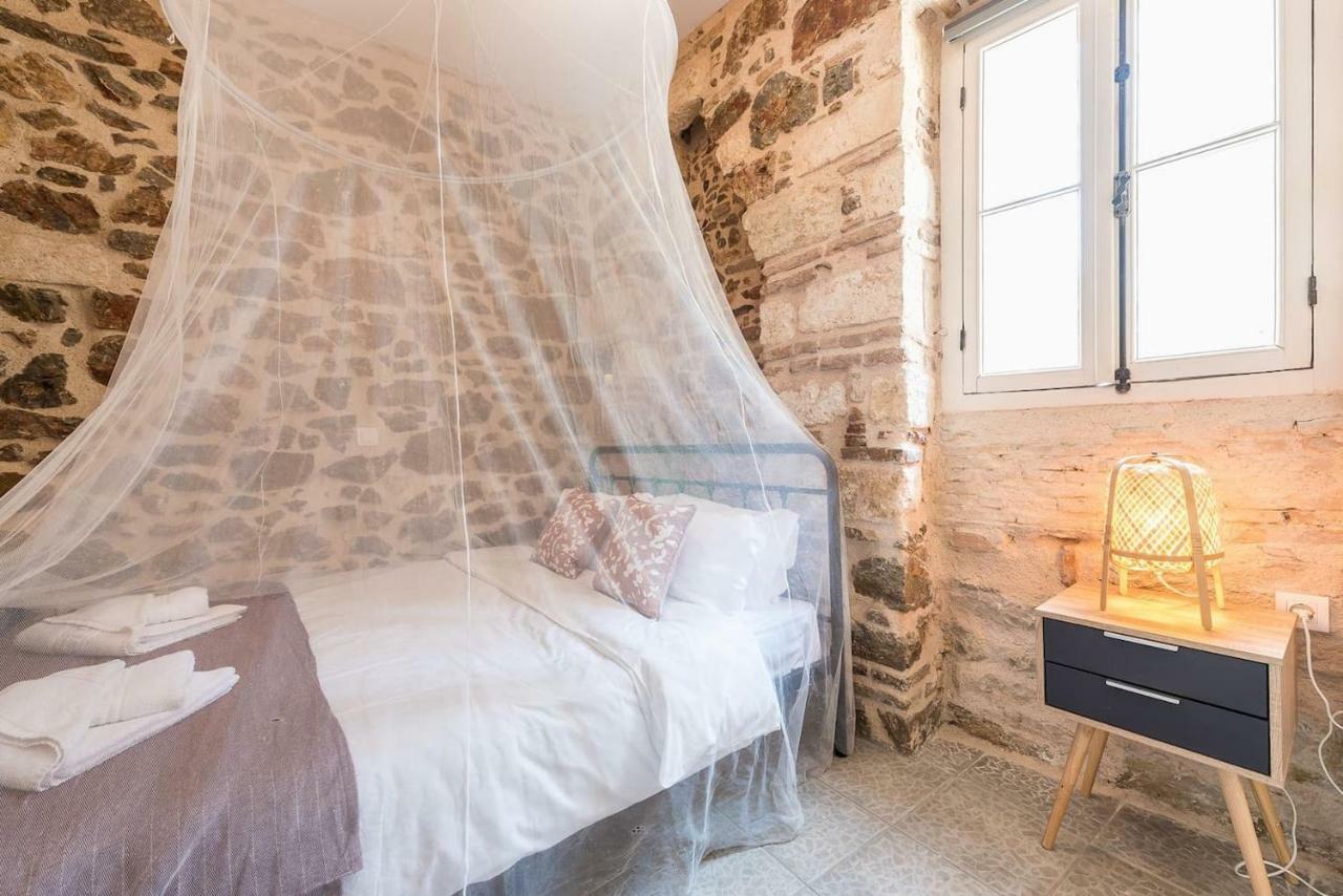 Apartamento Stone House Under Acropolis Atenas Exterior foto