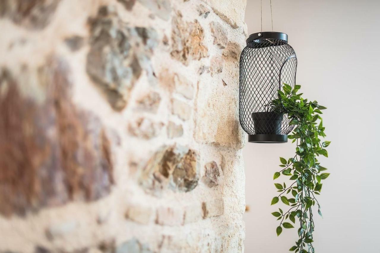 Apartamento Stone House Under Acropolis Atenas Exterior foto