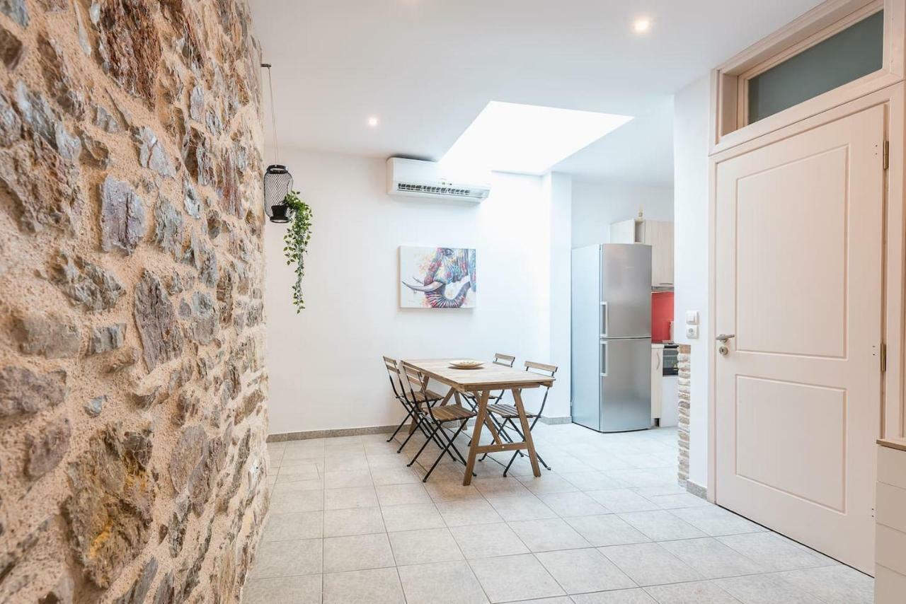 Apartamento Stone House Under Acropolis Atenas Exterior foto