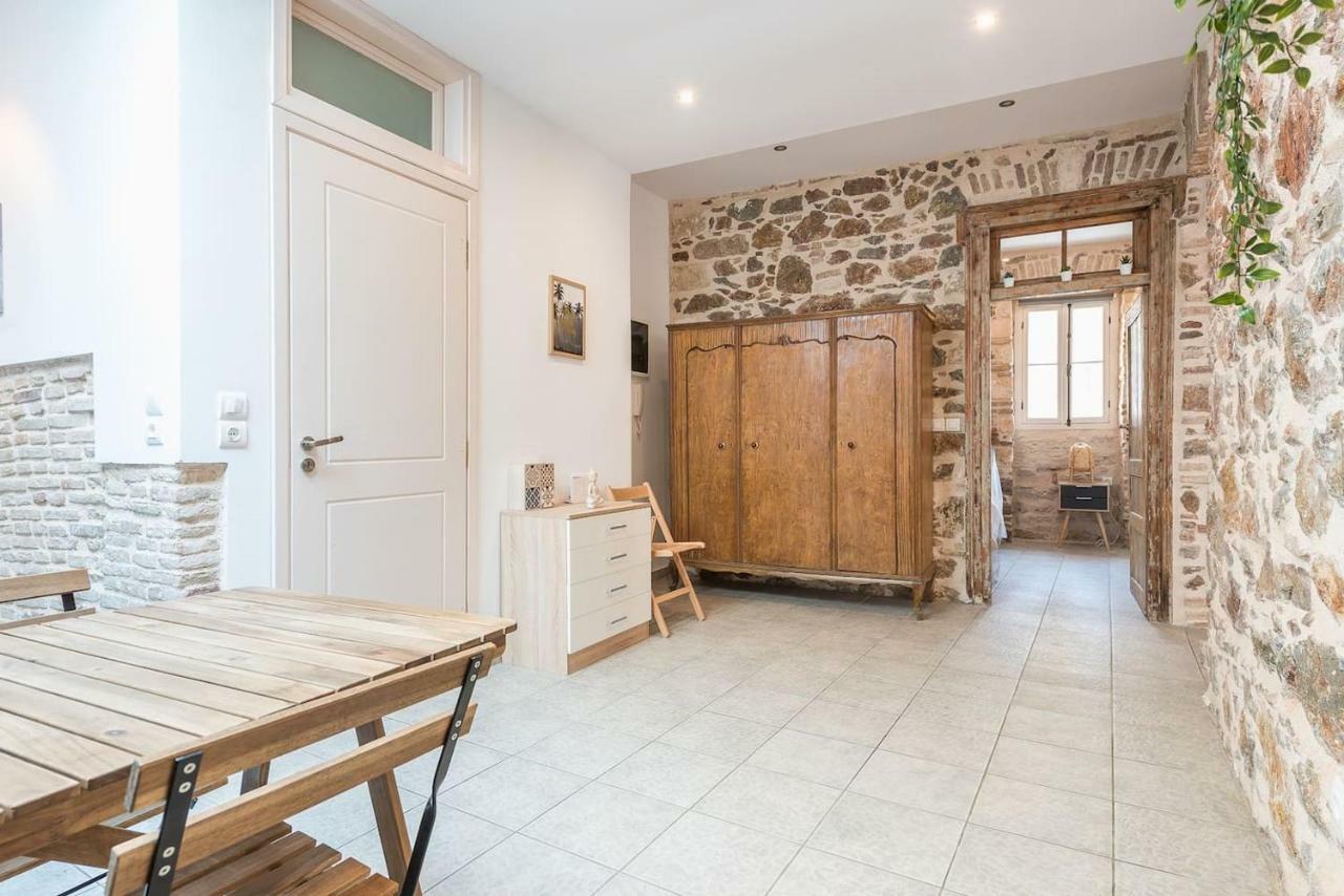 Apartamento Stone House Under Acropolis Atenas Exterior foto