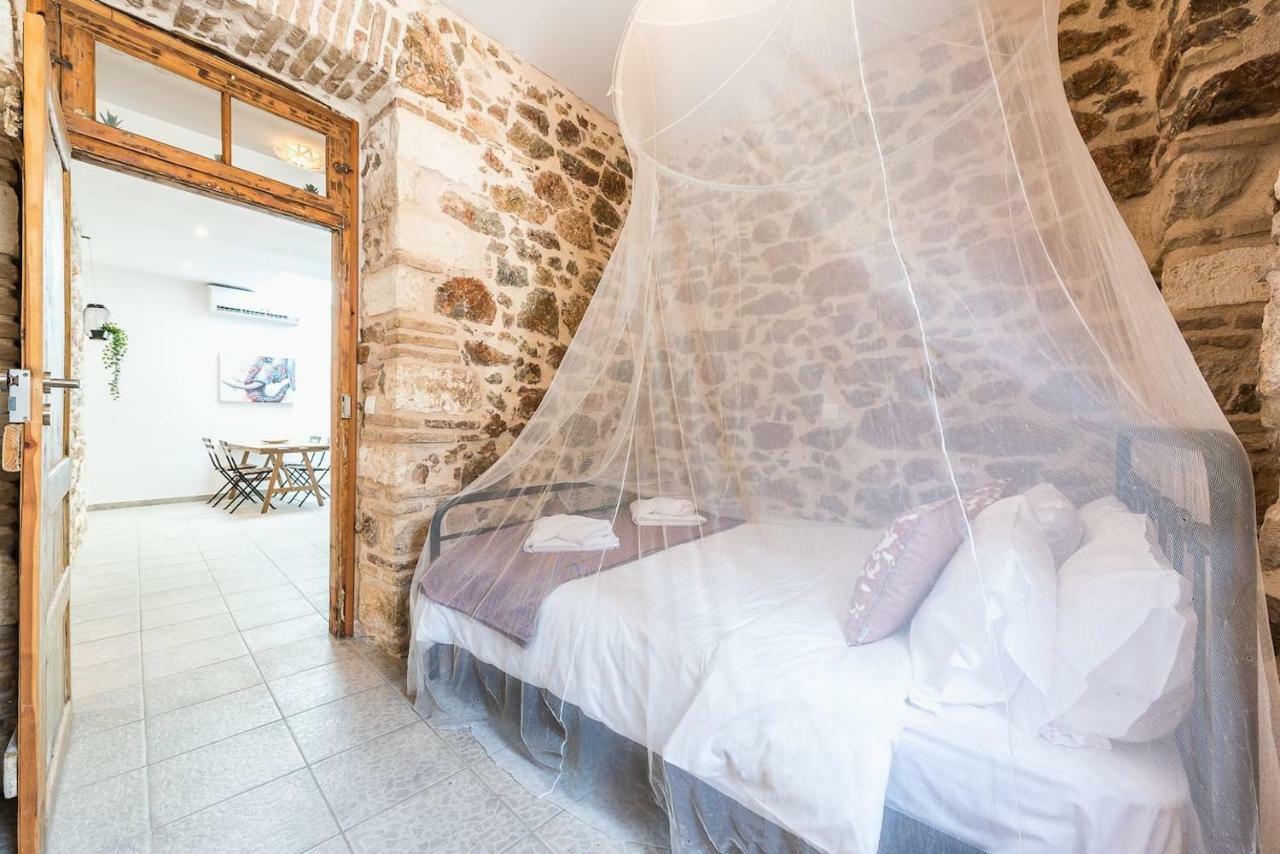 Apartamento Stone House Under Acropolis Atenas Exterior foto