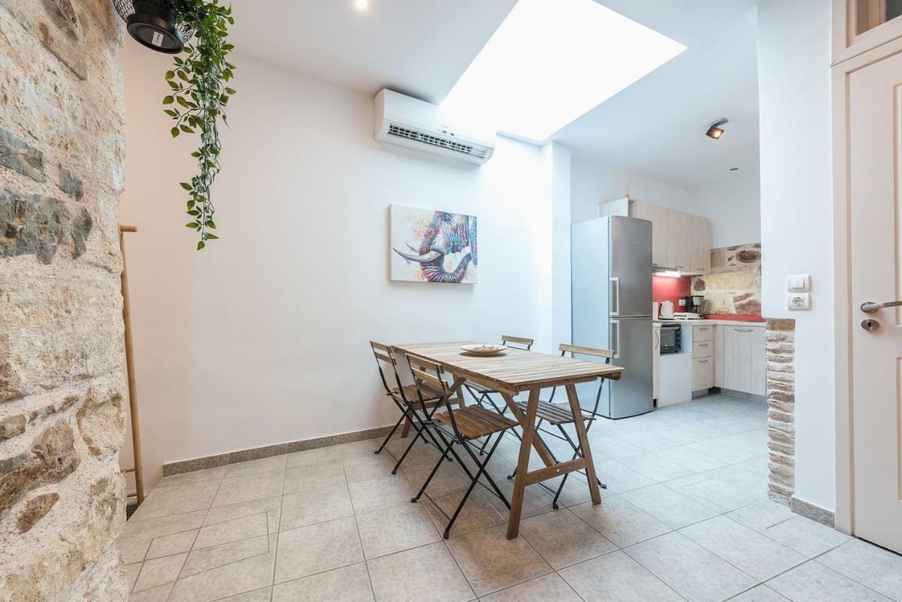 Apartamento Stone House Under Acropolis Atenas Exterior foto